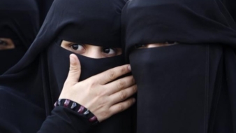 سعوديات يطلقن حملة للتخلص من ”النقاب”