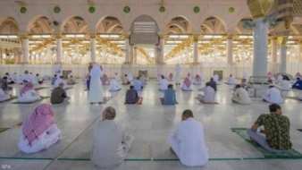 المسجد النبوي يستقبل المصلين بإجراءات جديدة